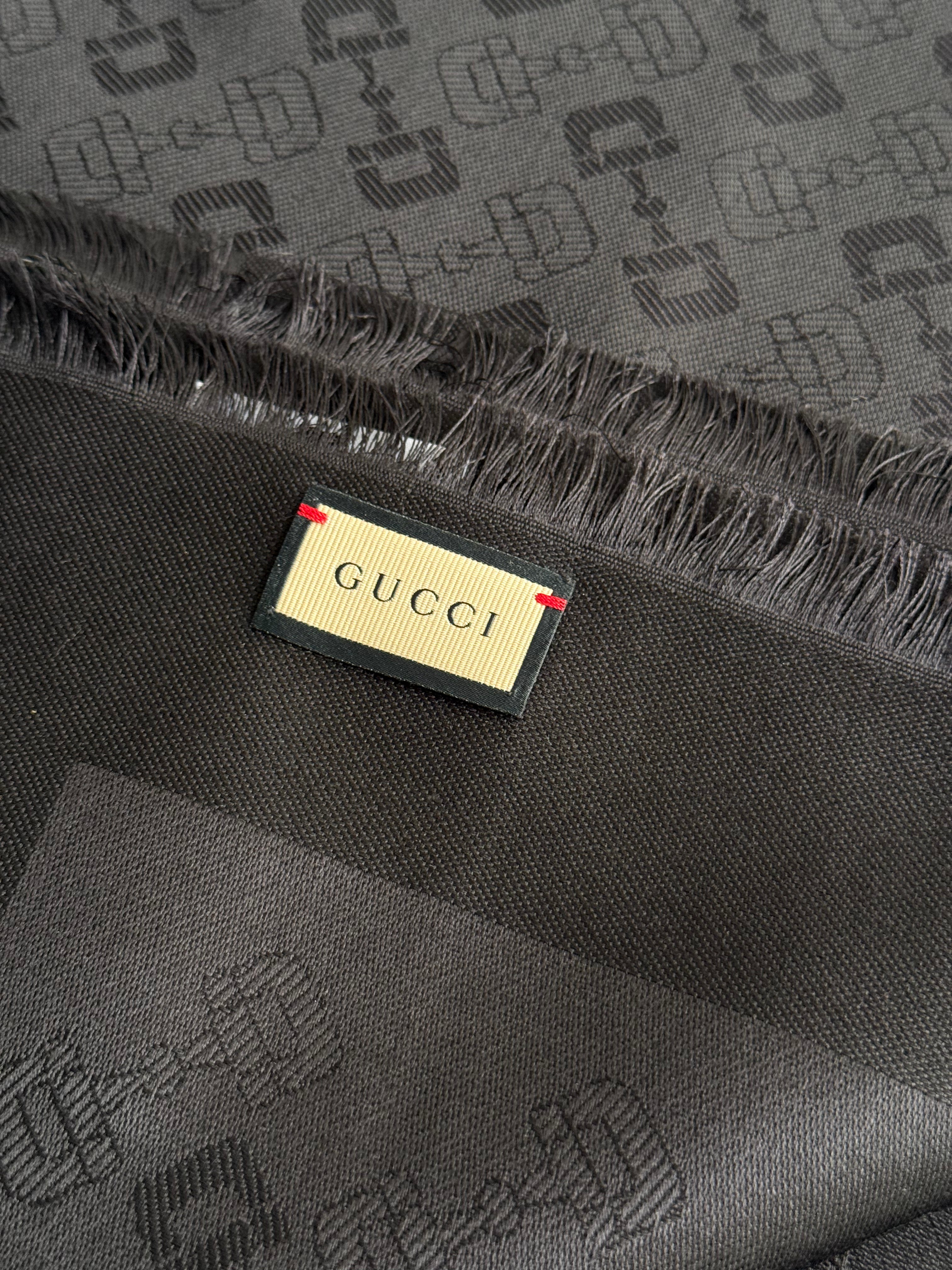 Châle Gucci