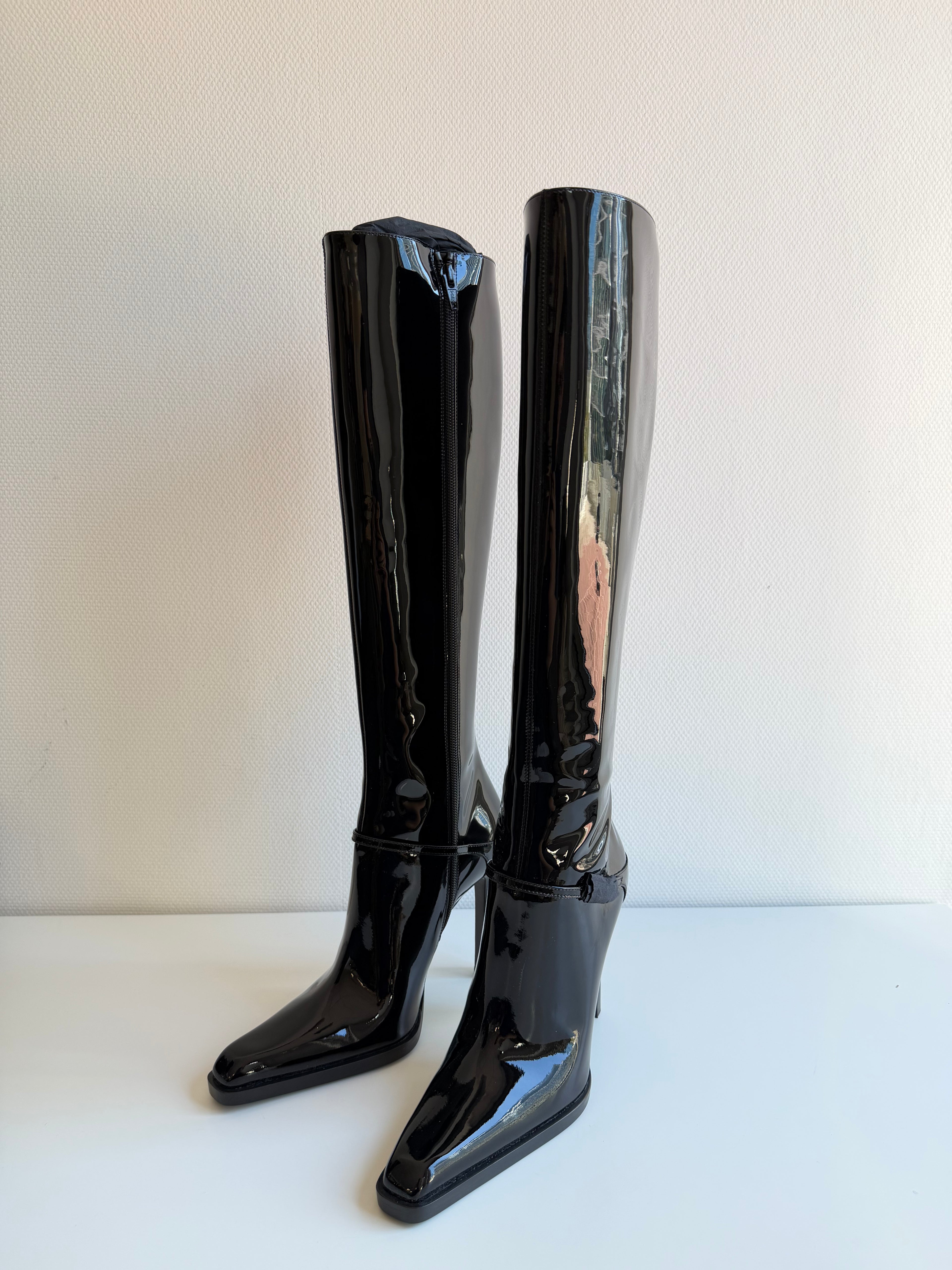 Nina 110 Boot Vern Grupy Saint Laurent