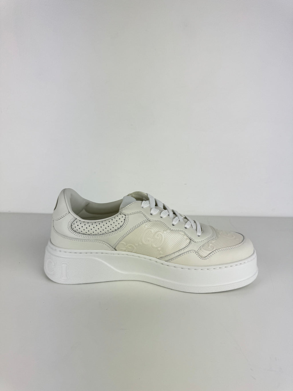 Basket Embossed Gucci