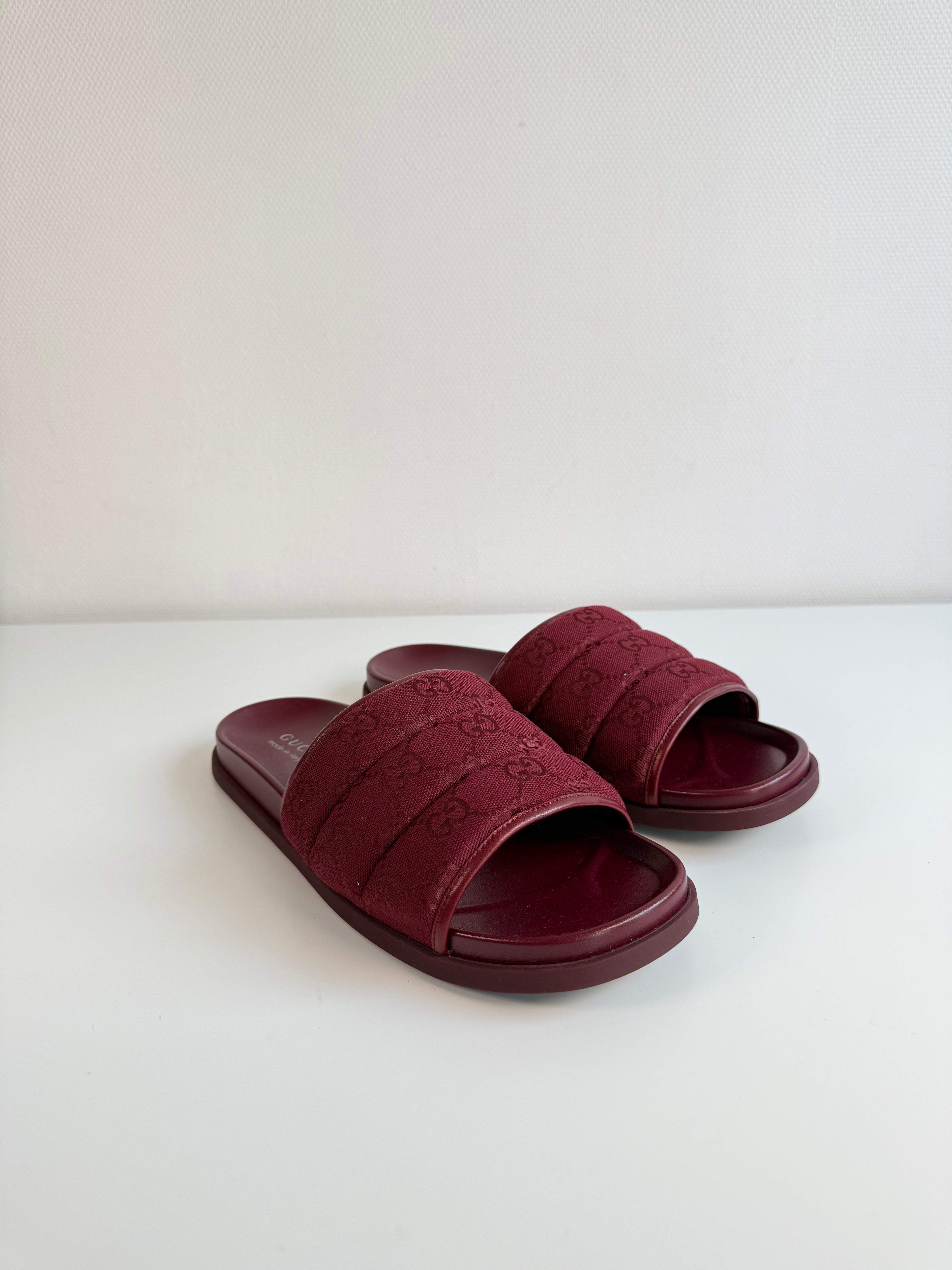 Claquettes Gucci