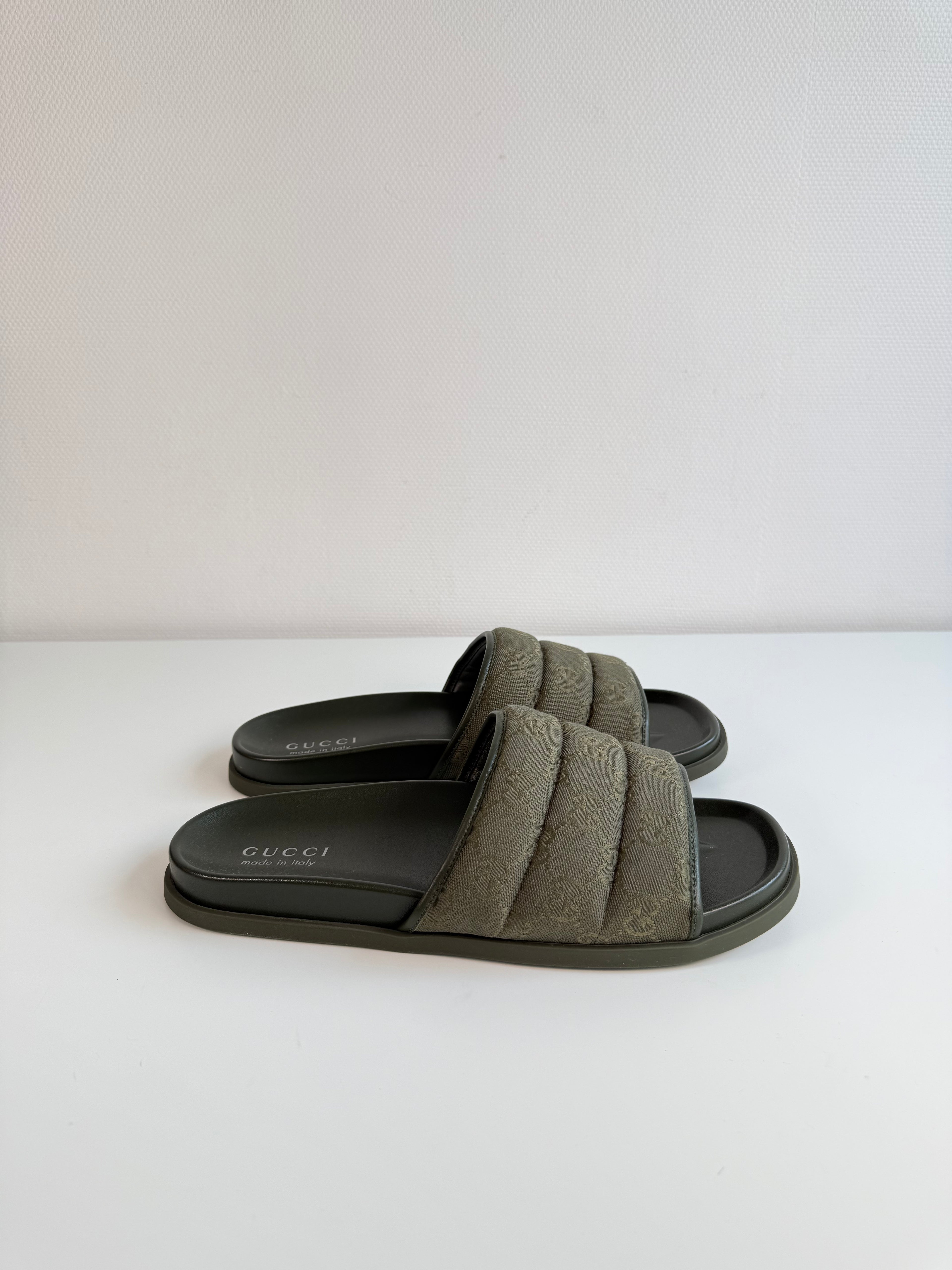 Claquettes Gucci