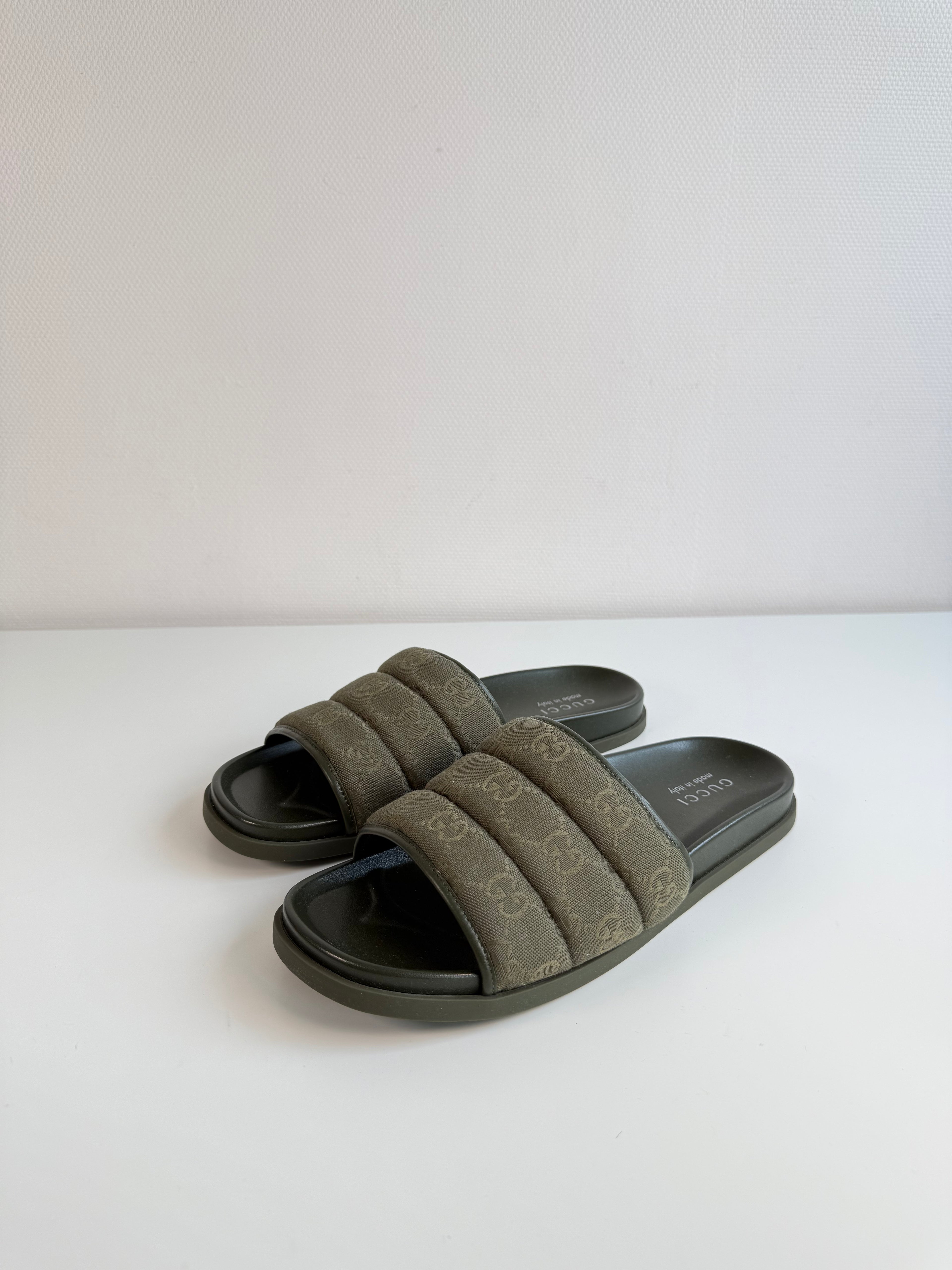 Claquettes Gucci