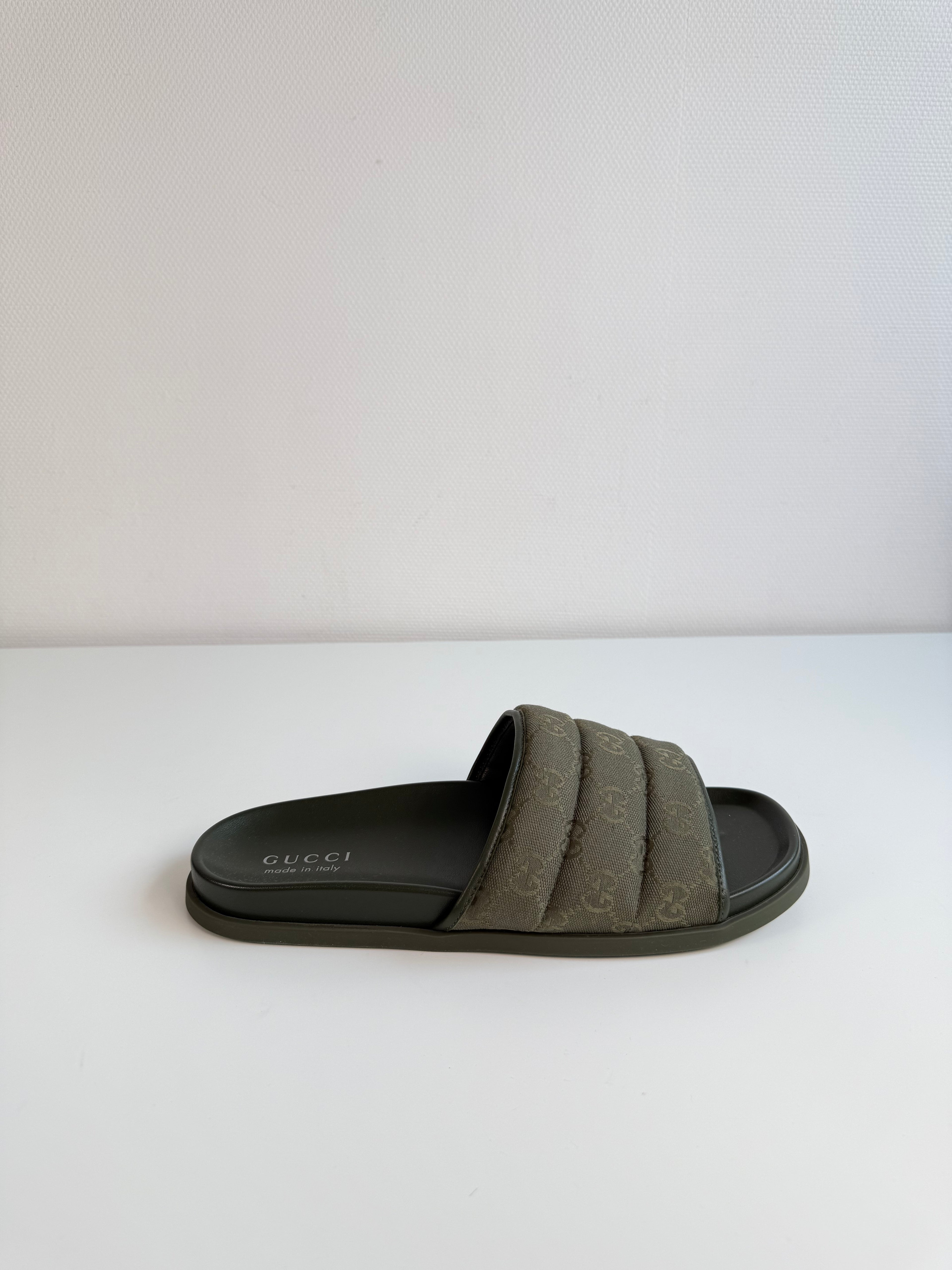 Claquettes Gucci