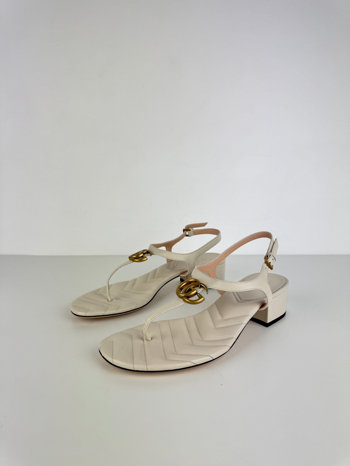 Tongs Gucci
