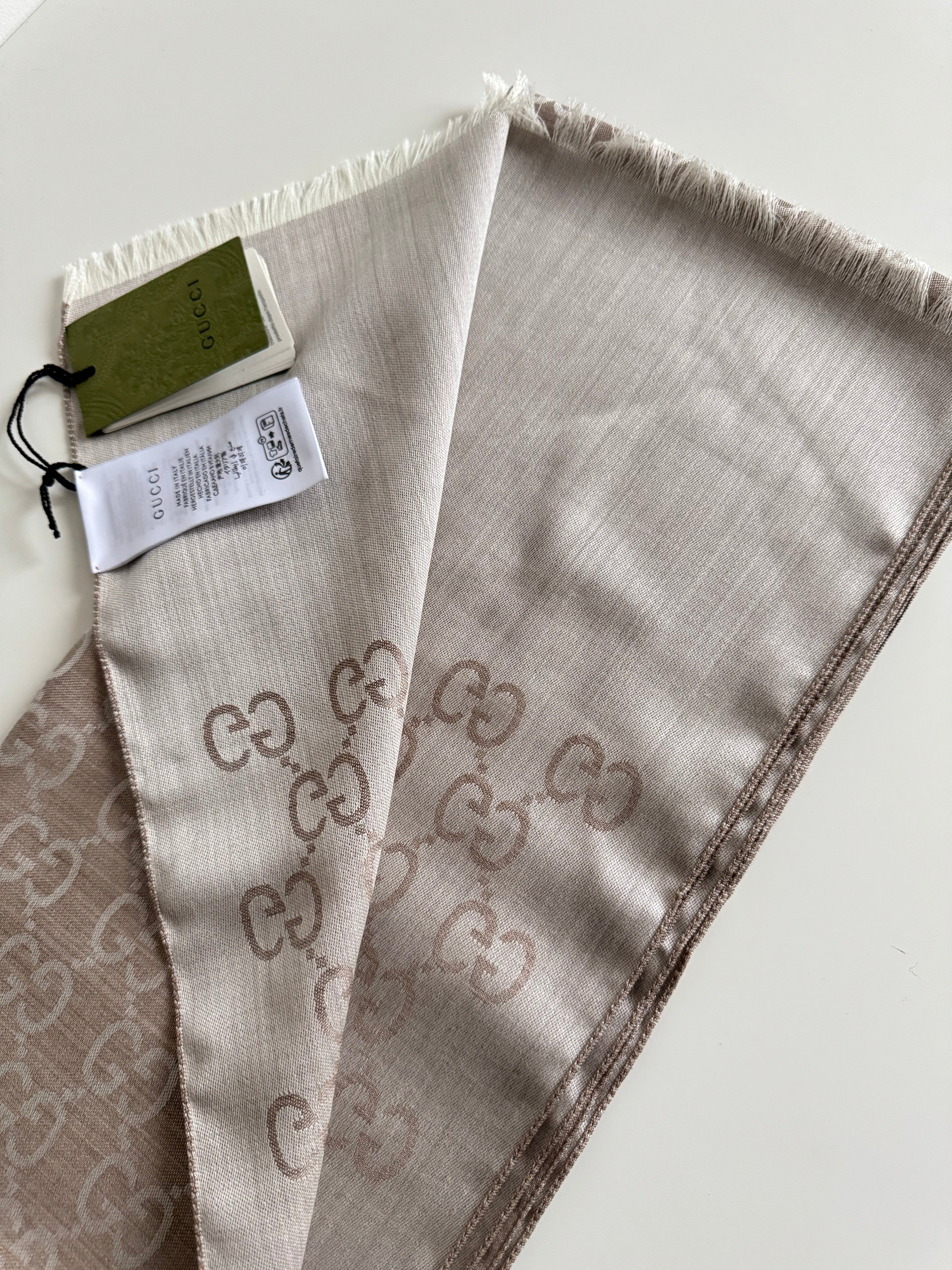 Echarpe / Foulard Gucci