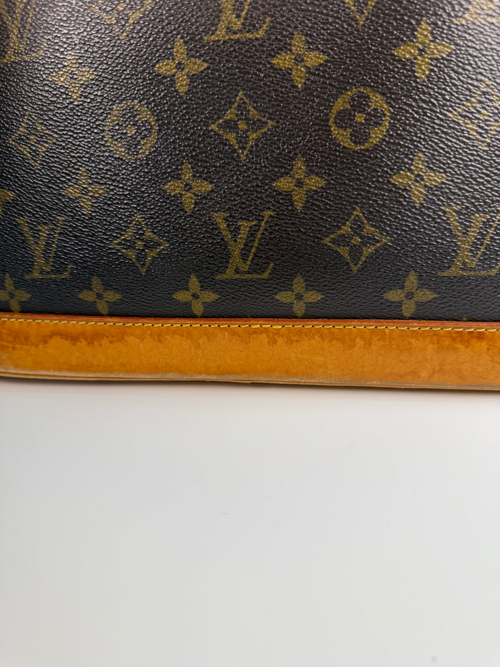 Alma Louis Vuitton