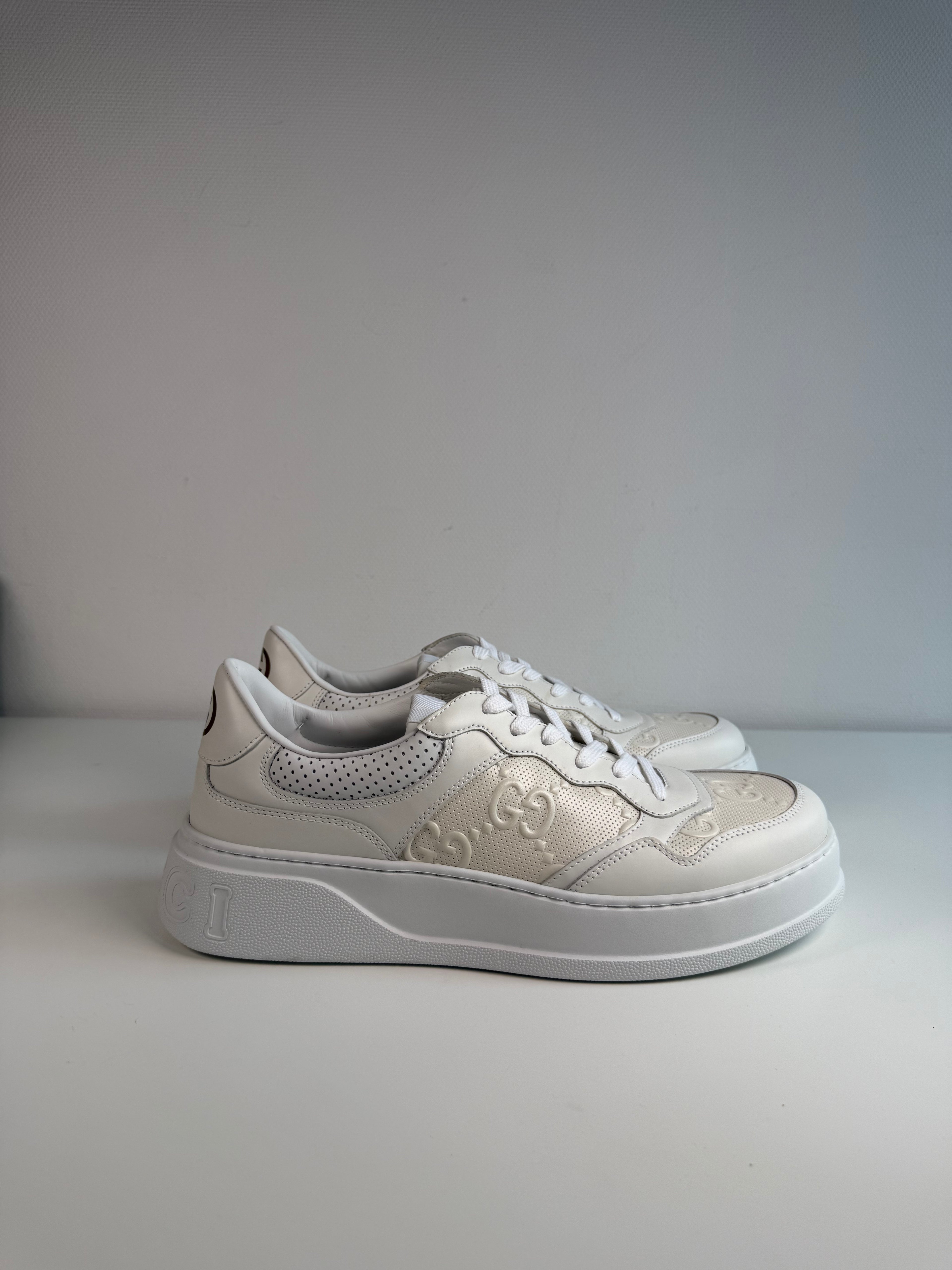 Basket embossed Gucci