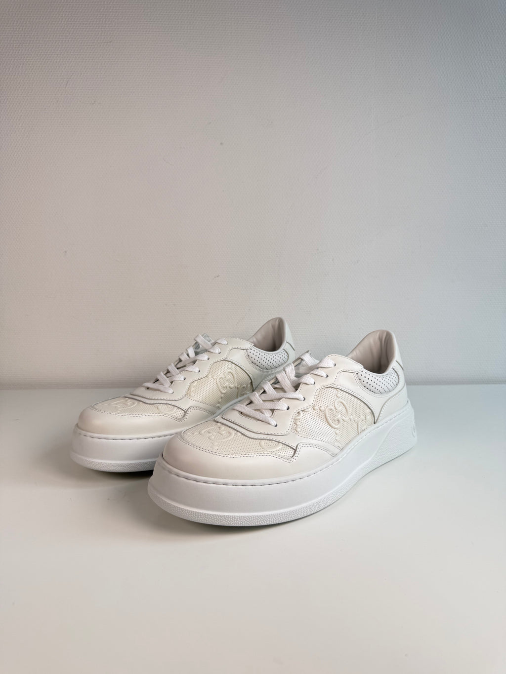 Basket embossed Gucci