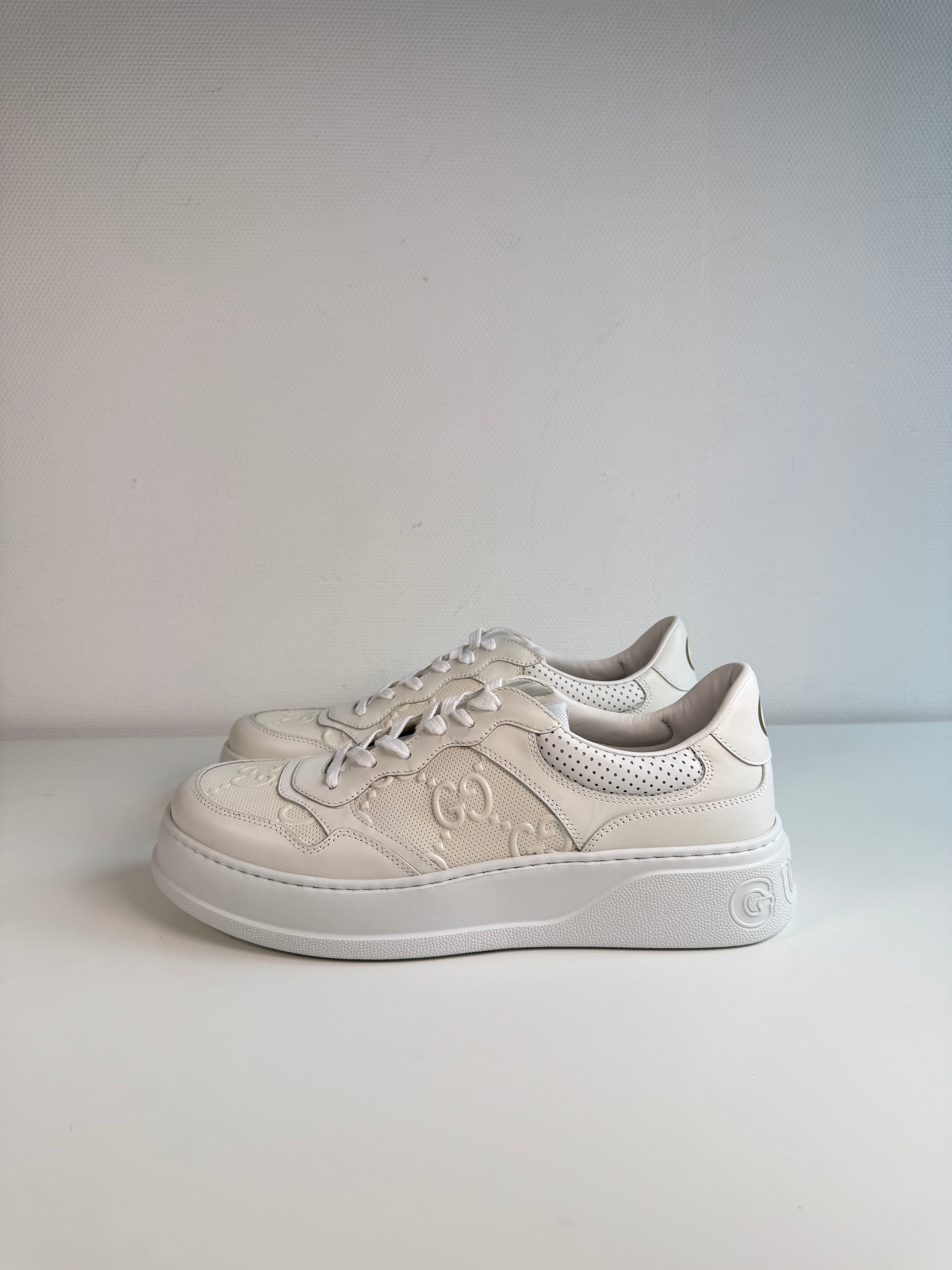 Basket embossed Gucci
