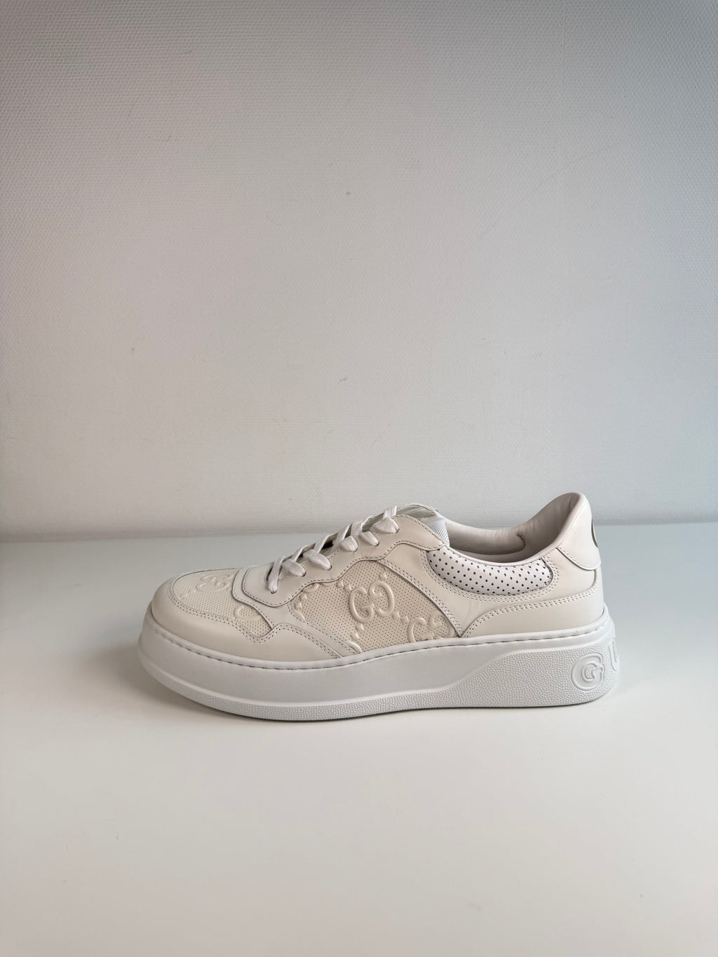 Basket embossed Gucci