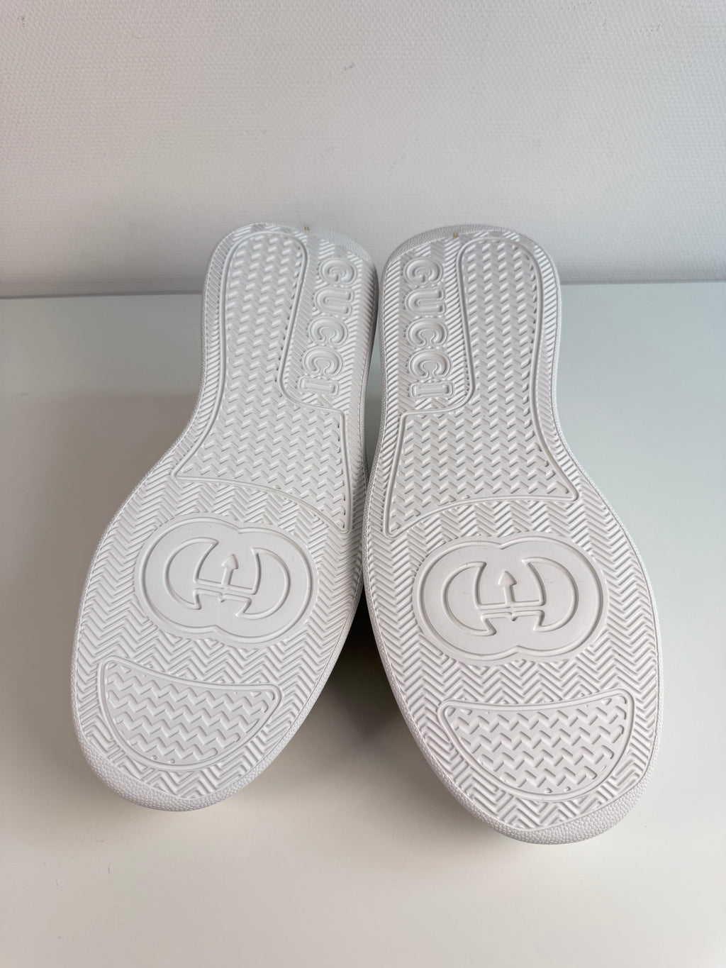 Basket embossed Gucci