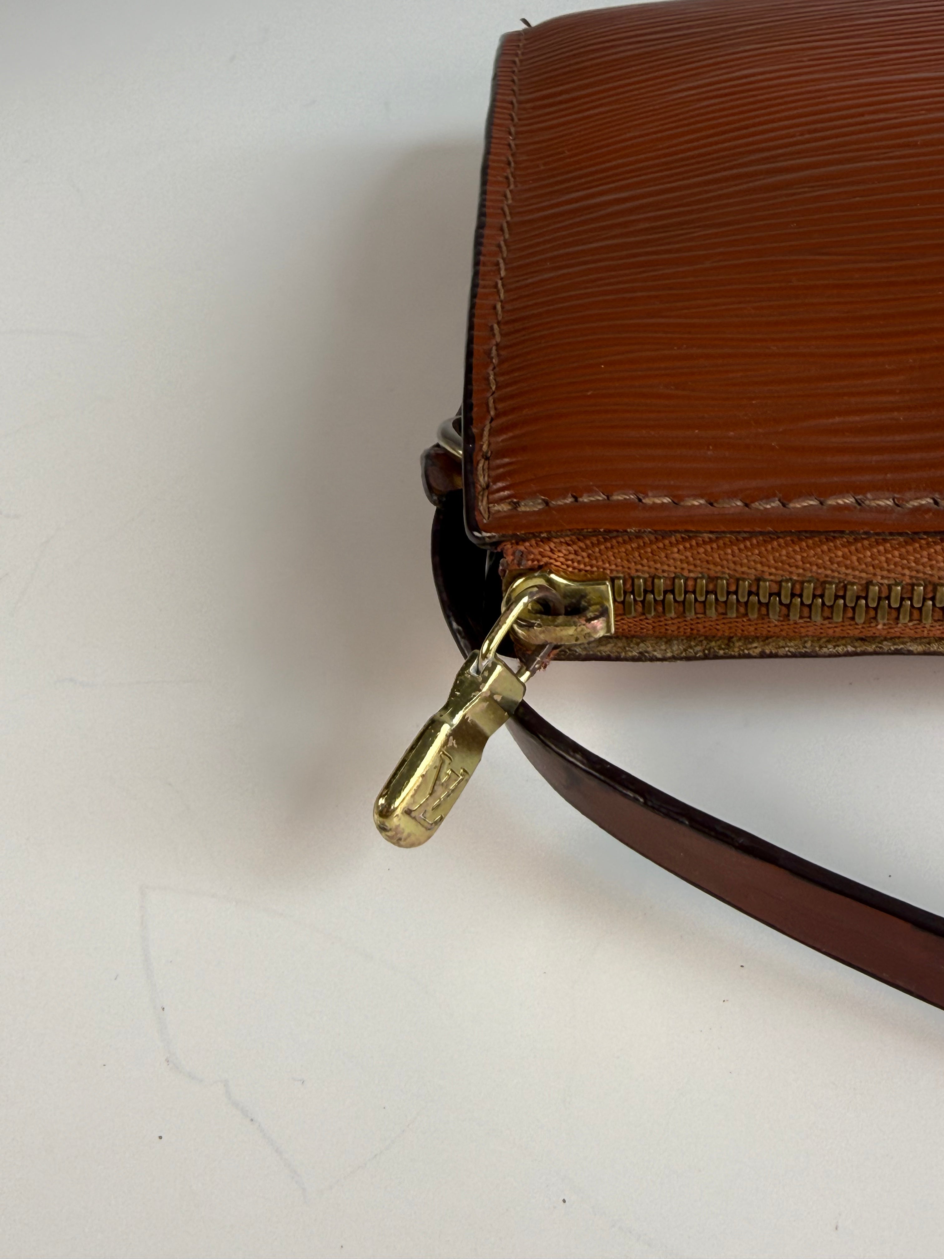Pochette accessoires Épi GM