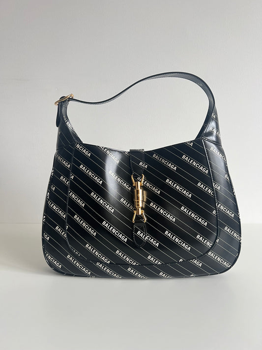 Medium Jackie 1961